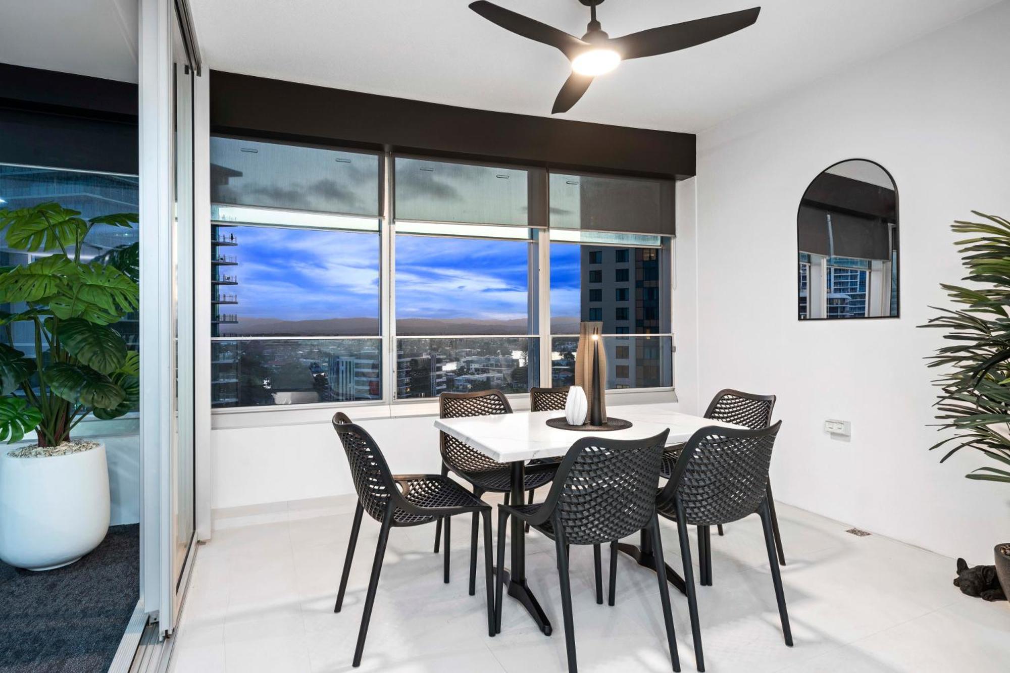 Q Tower At Surfers Paradise - Self Contained Apartments Gold Coast Exterior foto
